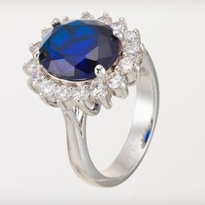 NWOT Kate Middleton Engagement Ring Replica, Sz 6